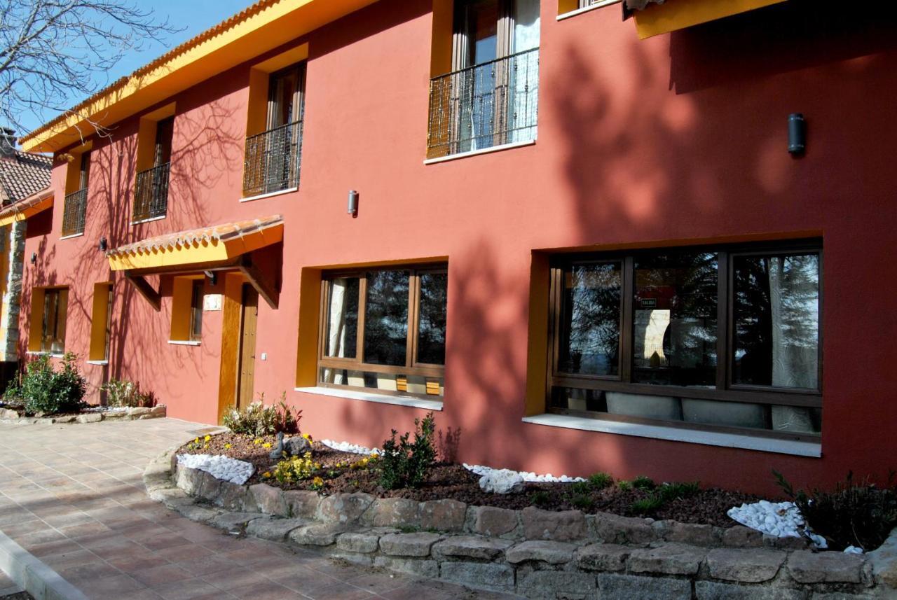 Complejo Casas Rurales Mansiones Y Villas Deluxe Collado Mediano Exterior foto